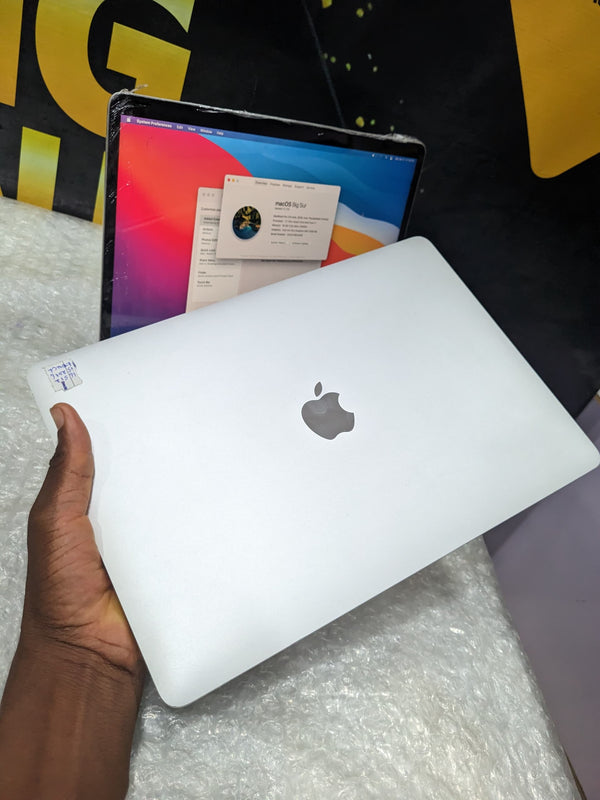 MacBook Pro 13"  (2018) TouchPad